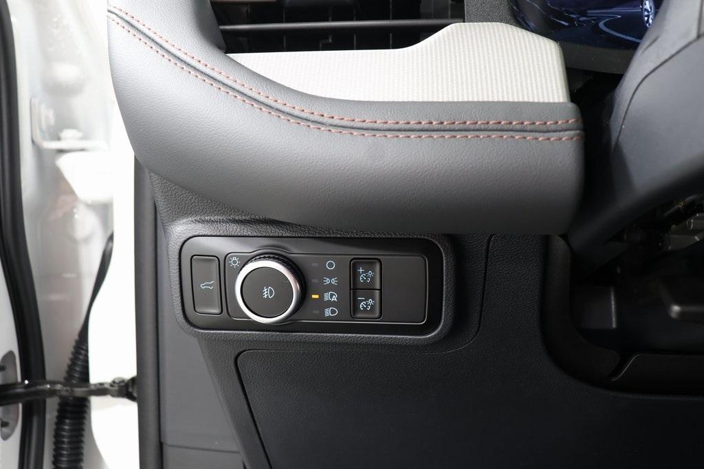 new 2025 Ford Explorer car, priced at $47,084