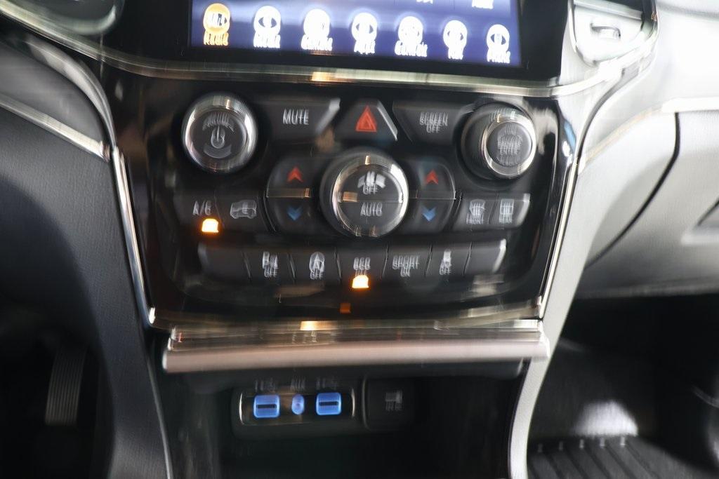 used 2019 Jeep Grand Cherokee car, priced at $18,200