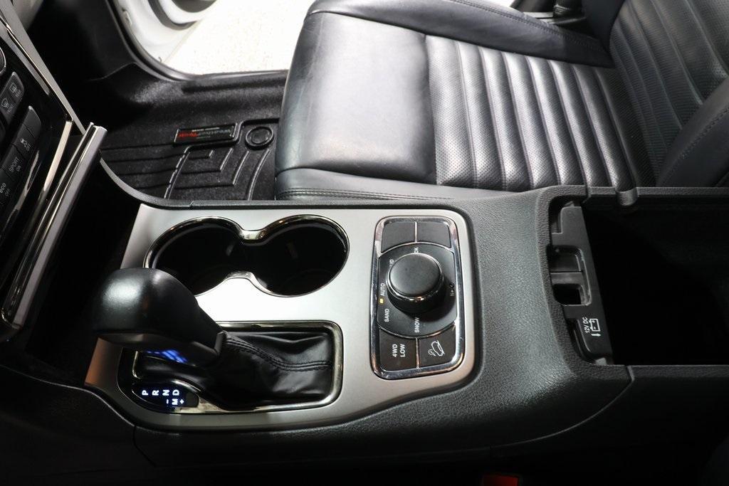 used 2019 Jeep Grand Cherokee car, priced at $18,200