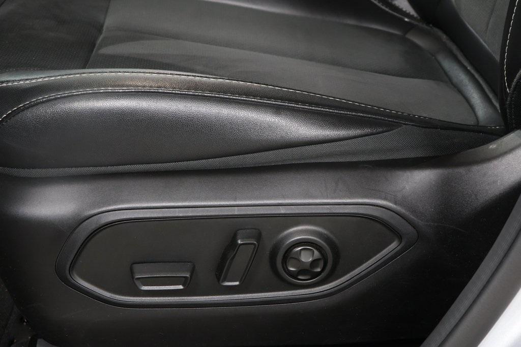 used 2024 Jeep Grand Cherokee L car, priced at $31,970