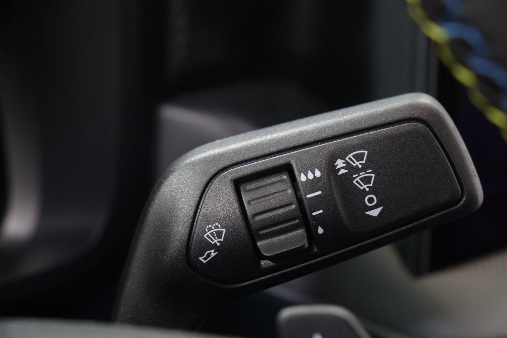 new 2025 Ford Maverick car, priced at $35,083