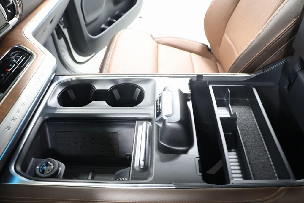 new 2025 Ford Expedition Max car, priced at $87,995