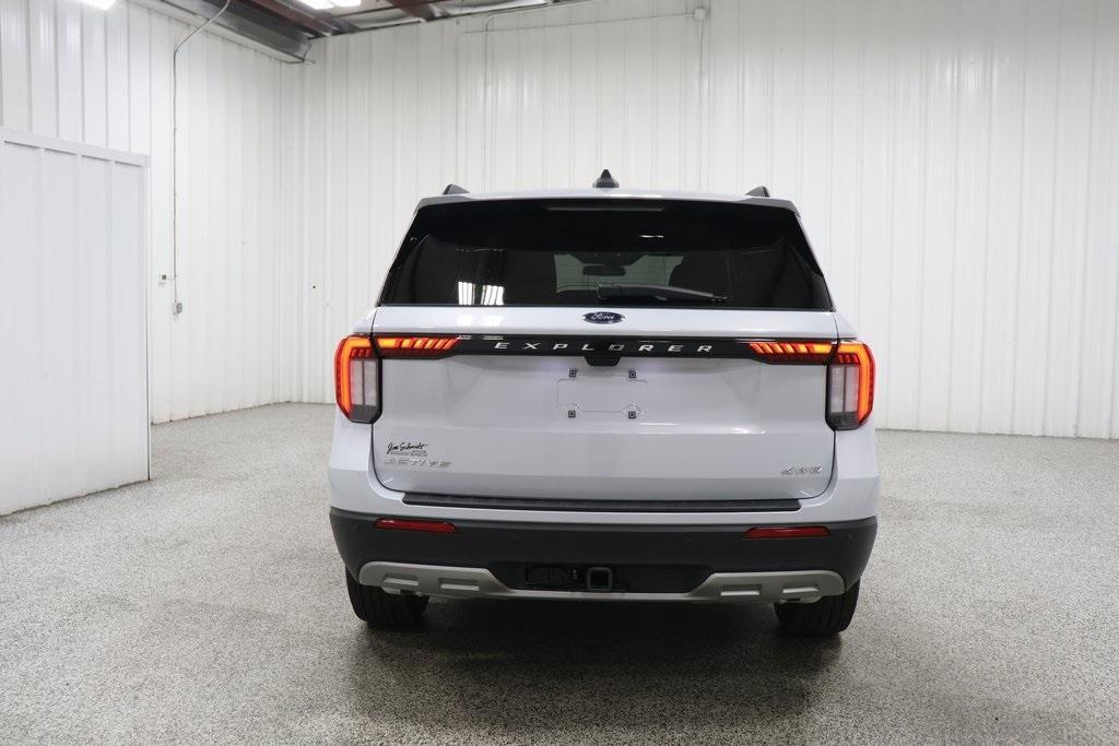 new 2025 Ford Explorer car, priced at $48,445