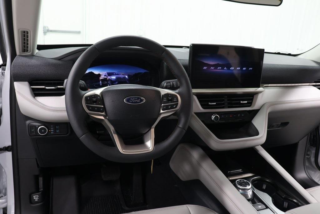 new 2025 Ford Explorer car, priced at $48,445