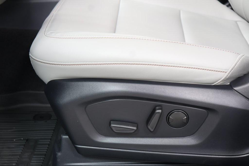 new 2025 Ford Explorer car, priced at $48,445