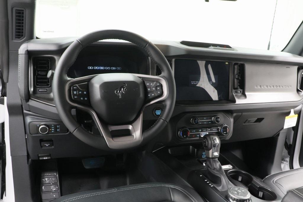 new 2025 Ford Bronco car, priced at $46,395