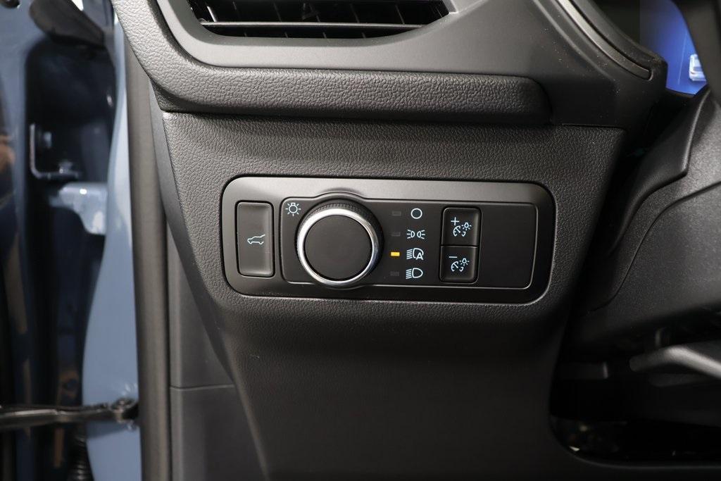 new 2025 Ford Escape car, priced at $26,995