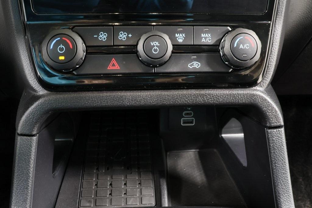 used 2025 Ford Ranger car, priced at $40,000