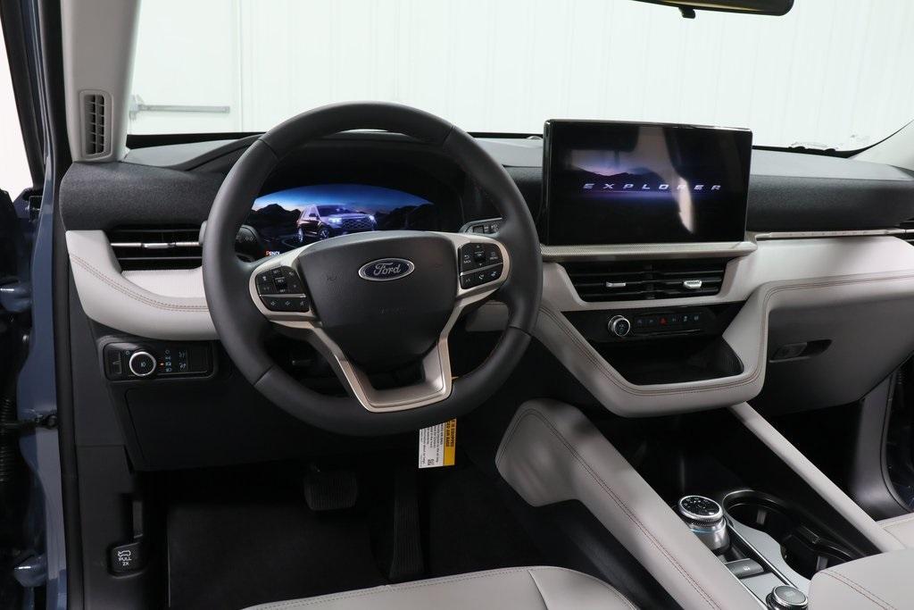 new 2026 Ford Explorer car