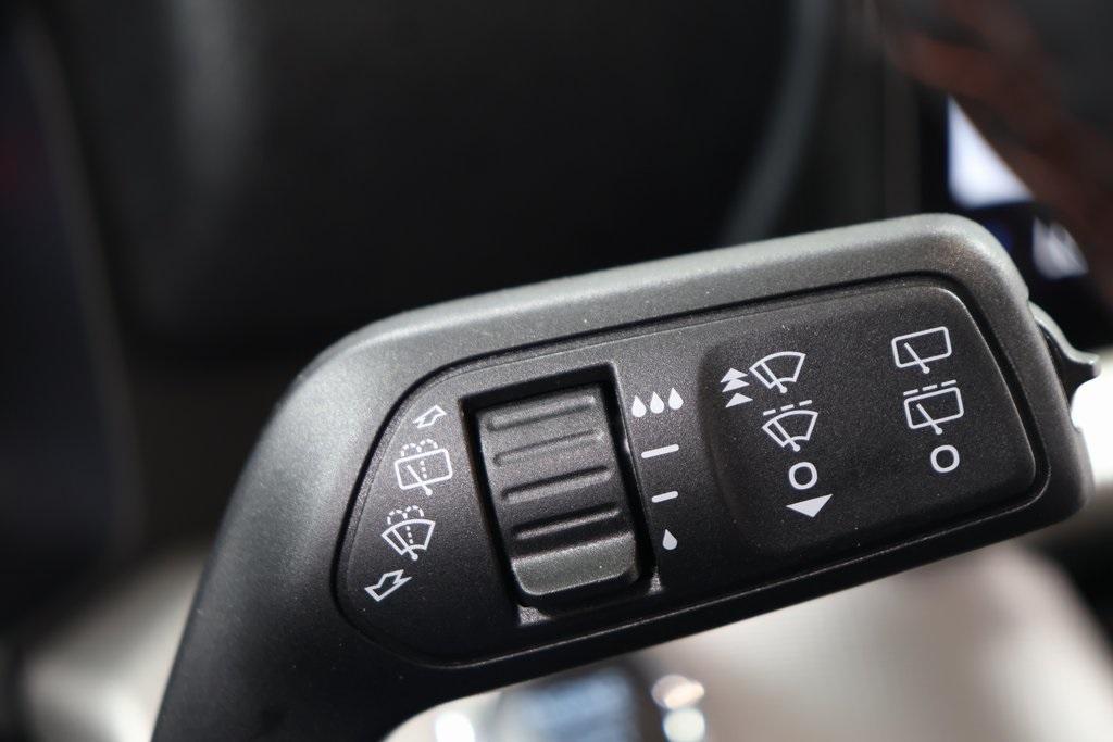 new 2025 Ford Explorer car, priced at $44,295