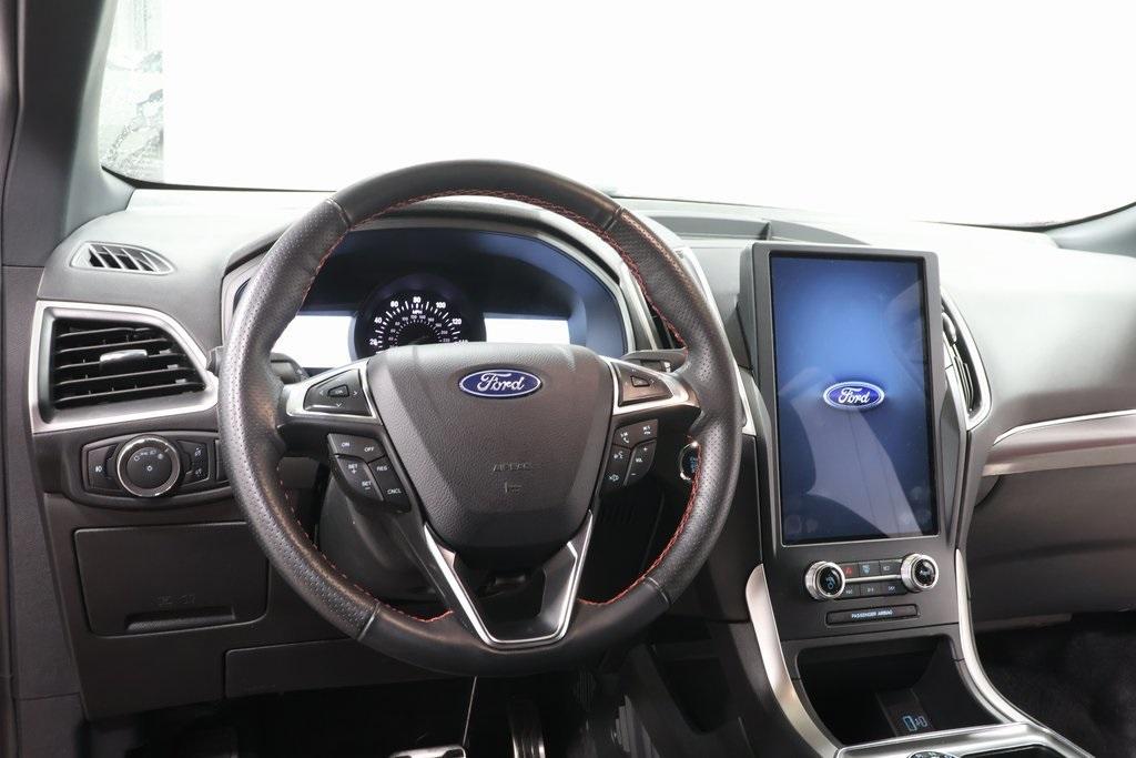 used 2024 Ford Edge car, priced at $33,160