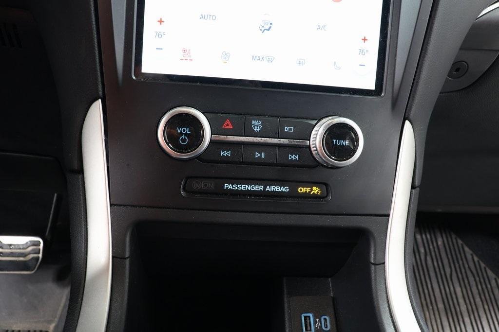 used 2024 Ford Edge car, priced at $33,160