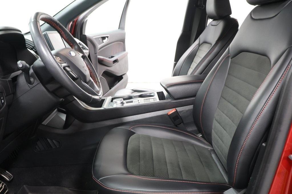 used 2024 Ford Edge car, priced at $33,160