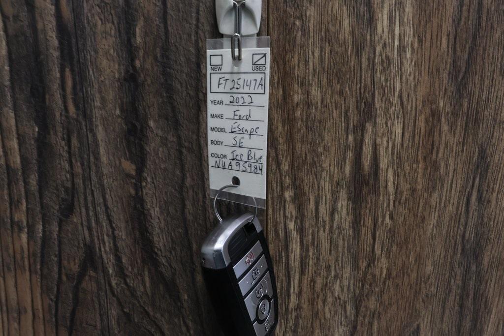 used 2022 Ford Escape car, priced at $18,995