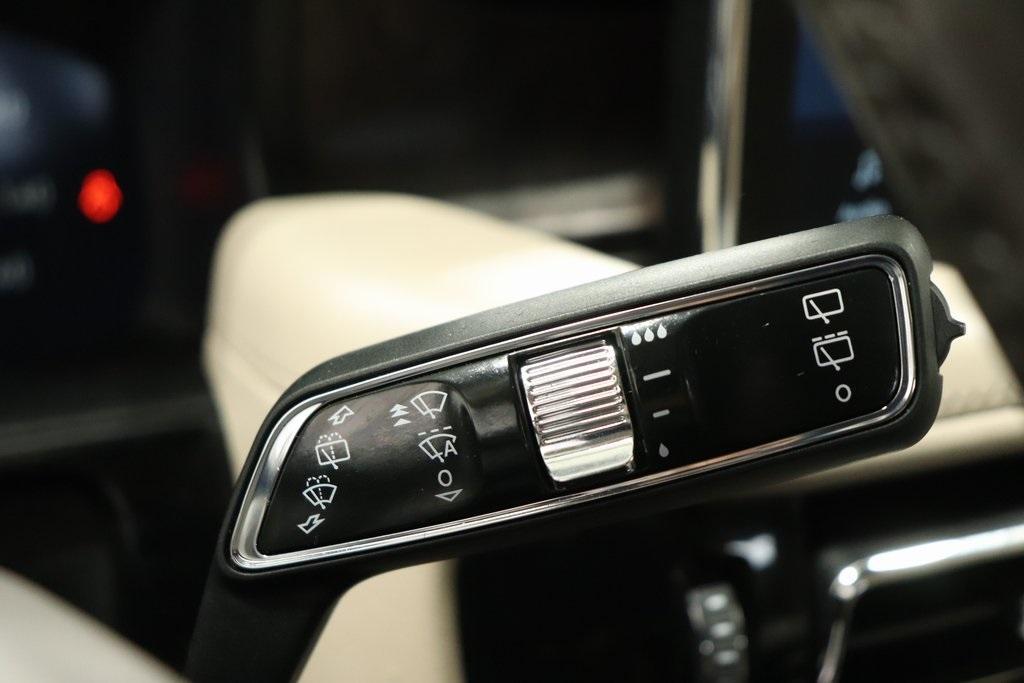 used 2021 Lincoln Nautilus car, priced at $35,629