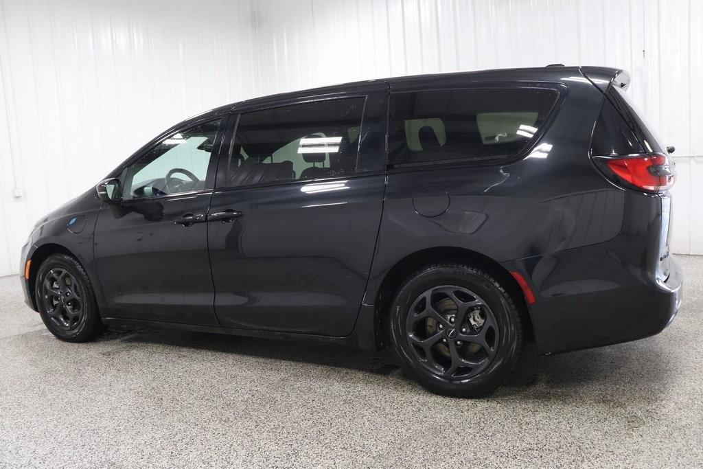 used 2022 Chrysler Pacifica Hybrid car, priced at $24,500