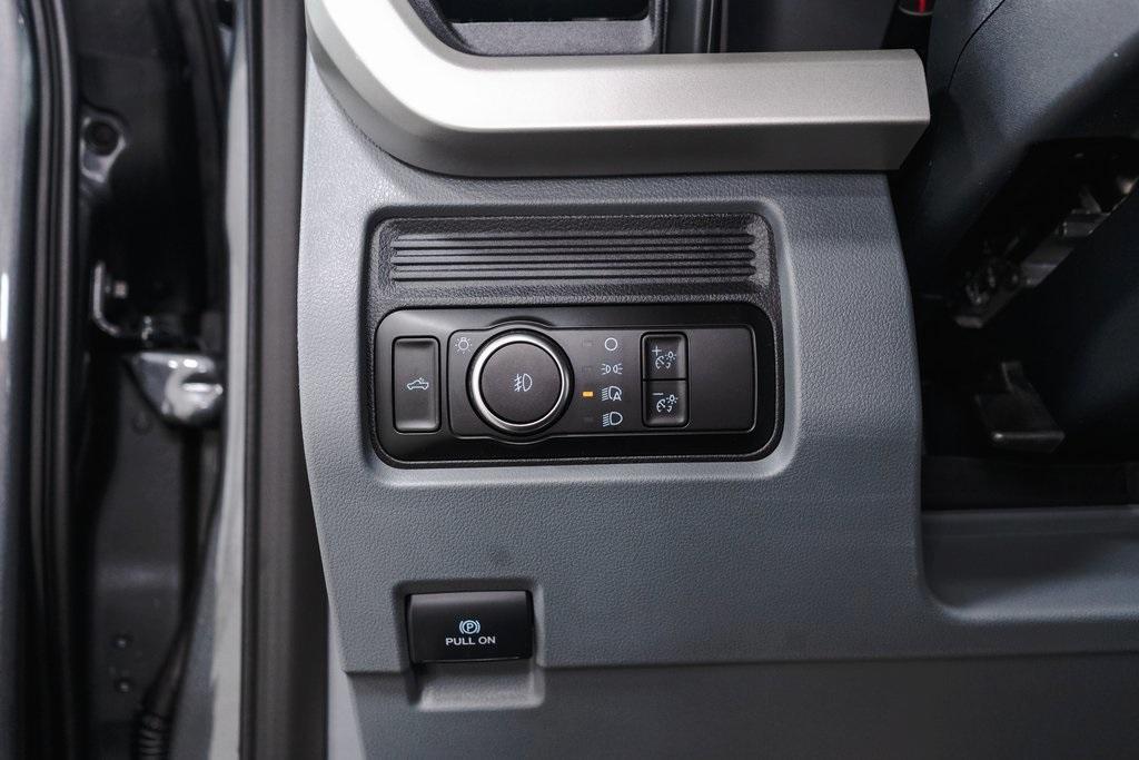 new 2025 Ford F-250 car, priced at $63,450
