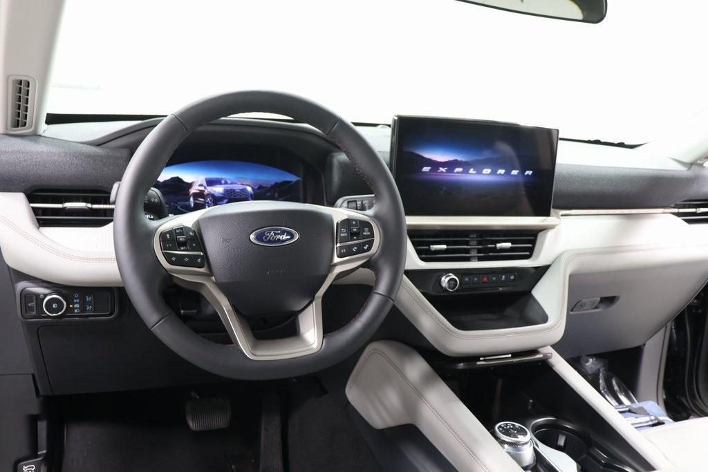 new 2025 Ford Explorer car, priced at $46,335