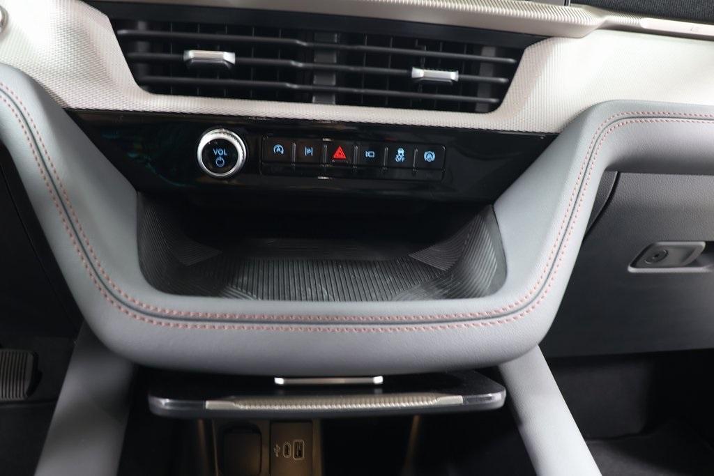 new 2025 Ford Explorer car, priced at $44,495