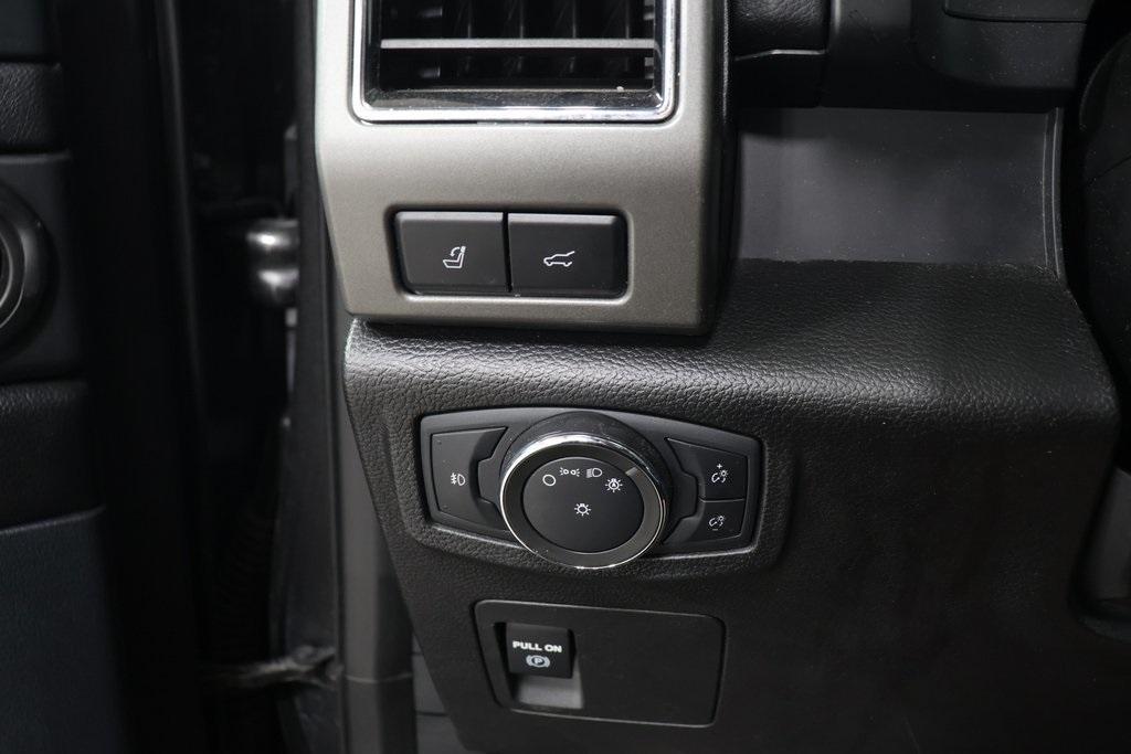 used 2020 Ford Expedition Max car, priced at $25,440