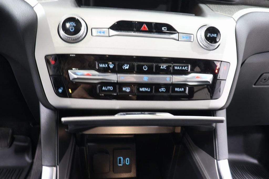 used 2022 Ford Explorer car, priced at $35,270