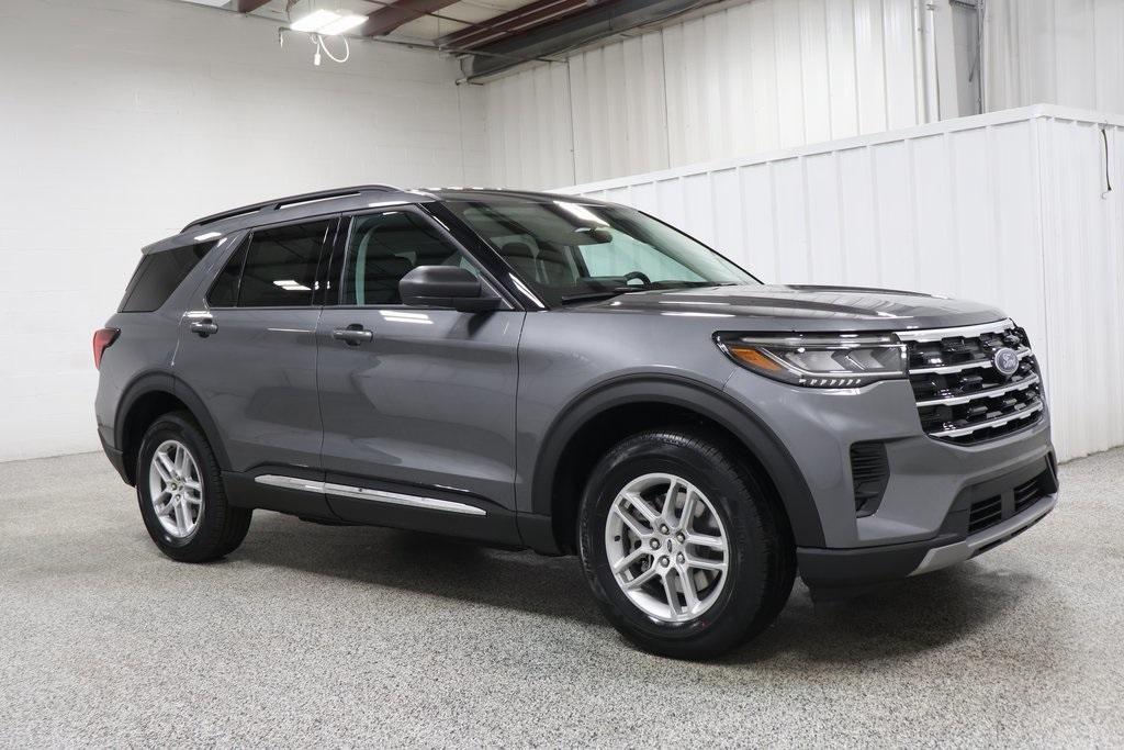 new 2025 Ford Explorer car, priced at $39,995