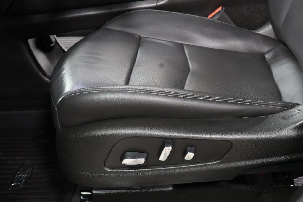 used 2021 Cadillac XT5 car, priced at $23,270