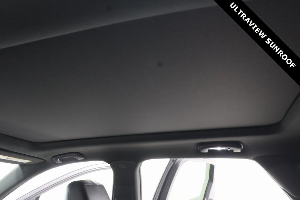 used 2021 Cadillac XT5 car, priced at $23,270