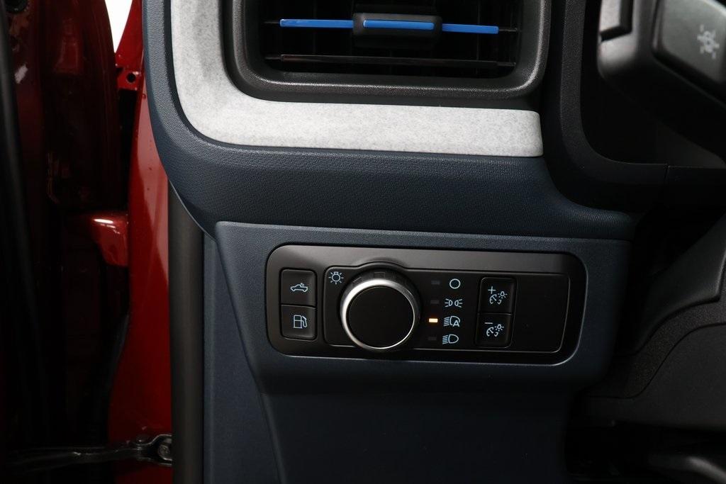 new 2025 Ford Maverick car, priced at $33,995