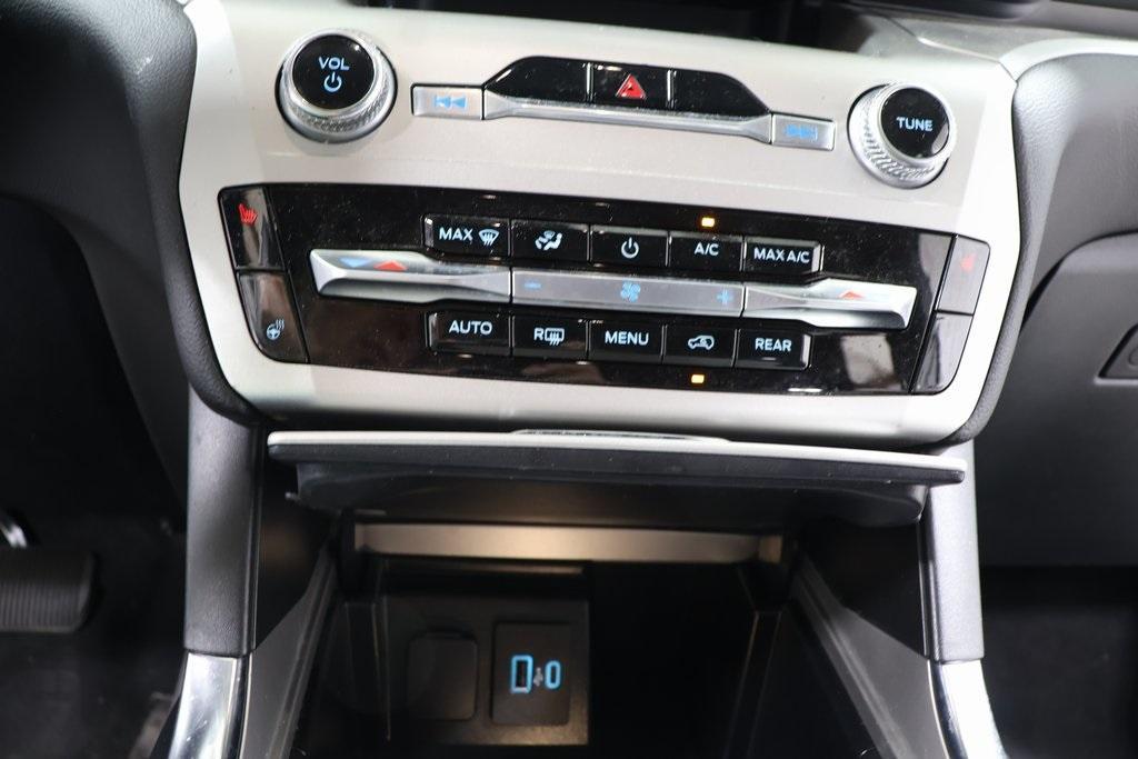 used 2022 Ford Explorer car, priced at $29,095