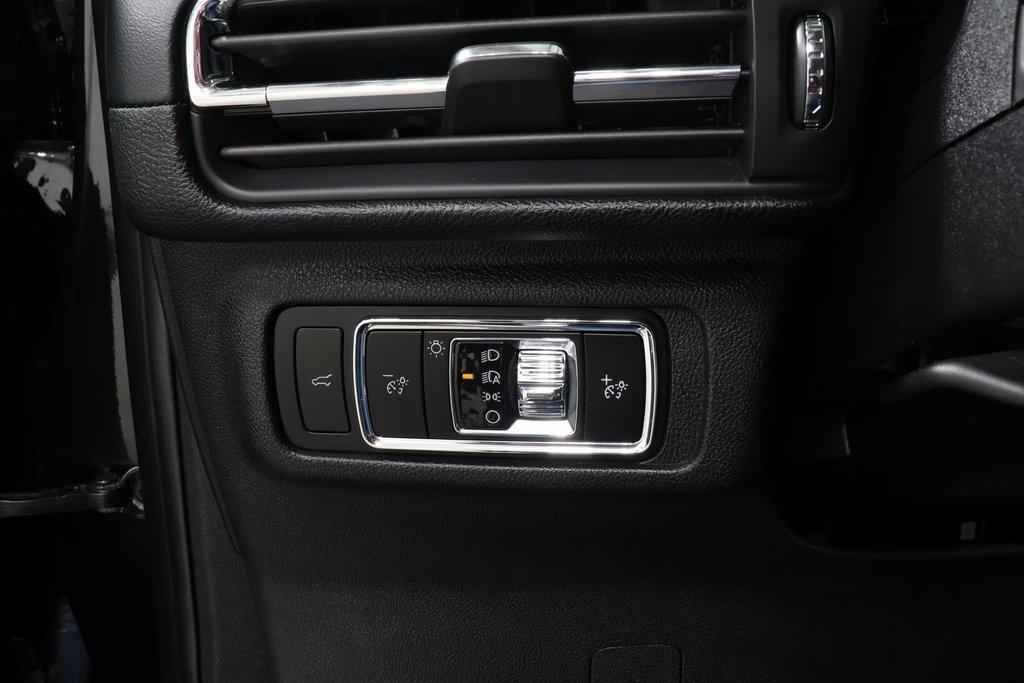 used 2023 Lincoln Corsair car, priced at $35,630