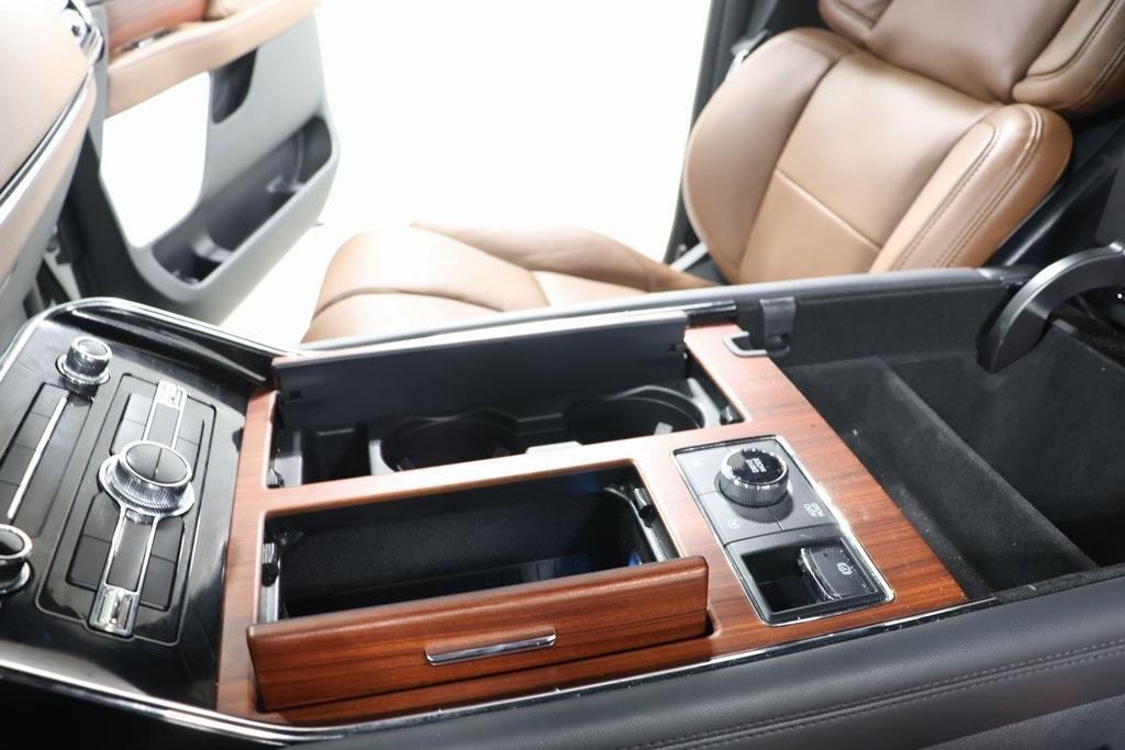 used 2024 Lincoln Navigator car, priced at $86,995