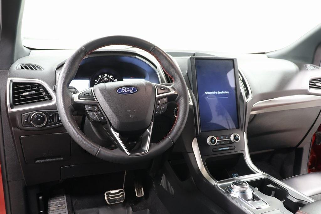 used 2024 Ford Edge car, priced at $35,885