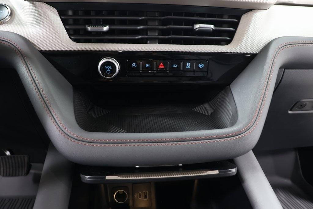 new 2025 Ford Explorer car, priced at $50,975