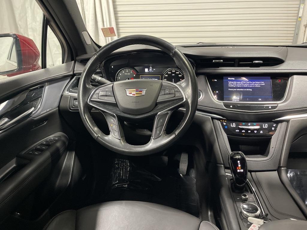used 2023 Cadillac XT5 car, priced at $28,990