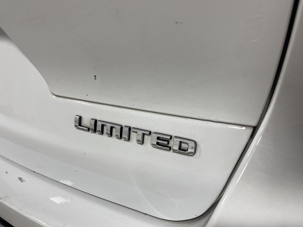 used 2023 Jeep Grand Cherokee L car, priced at $28,688