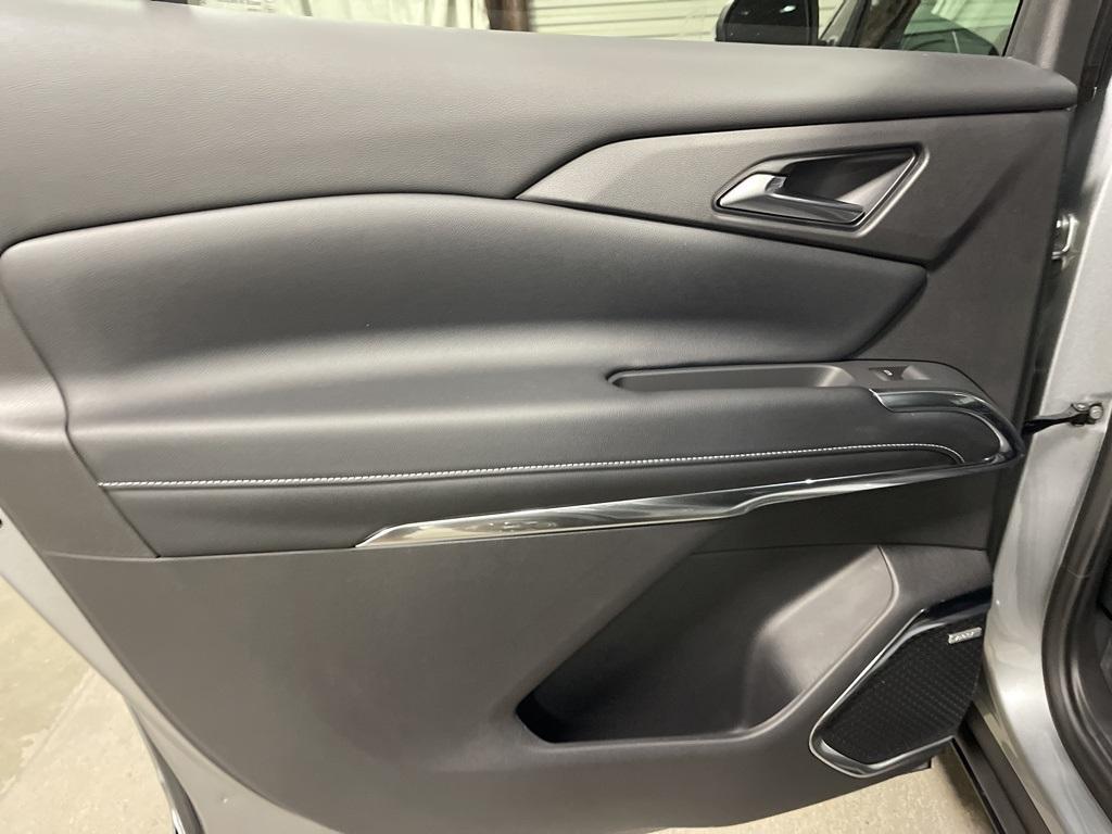 new 2025 Chevrolet Traverse car, priced at $49,245
