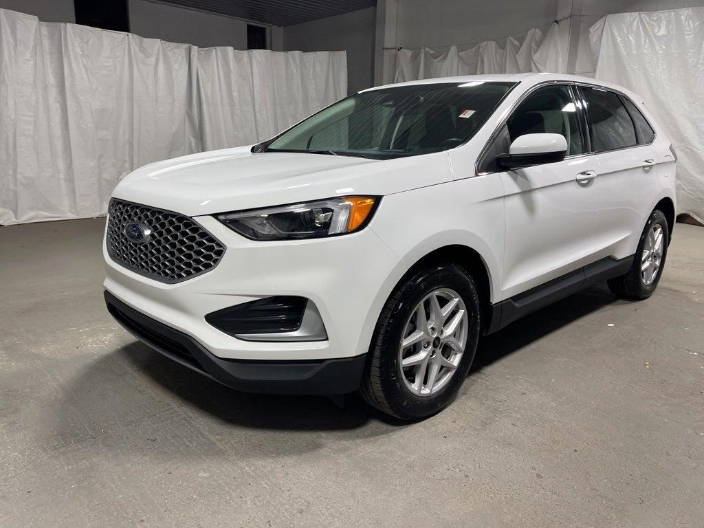 used 2024 Ford Edge car, priced at $22,649