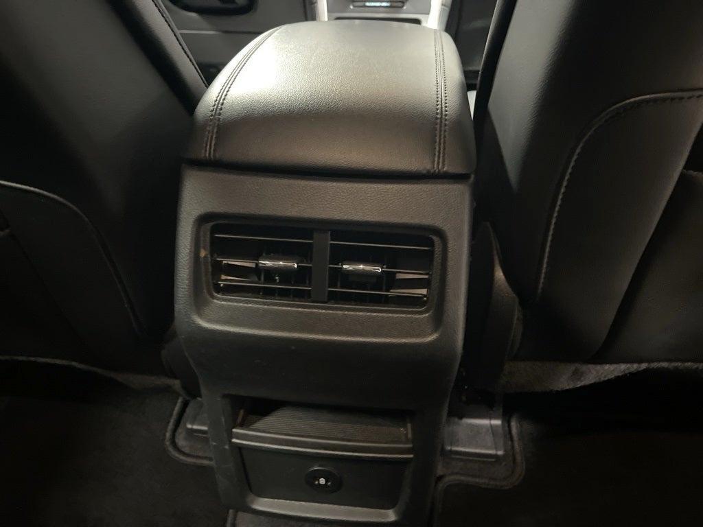 used 2024 Ford Edge car, priced at $22,649
