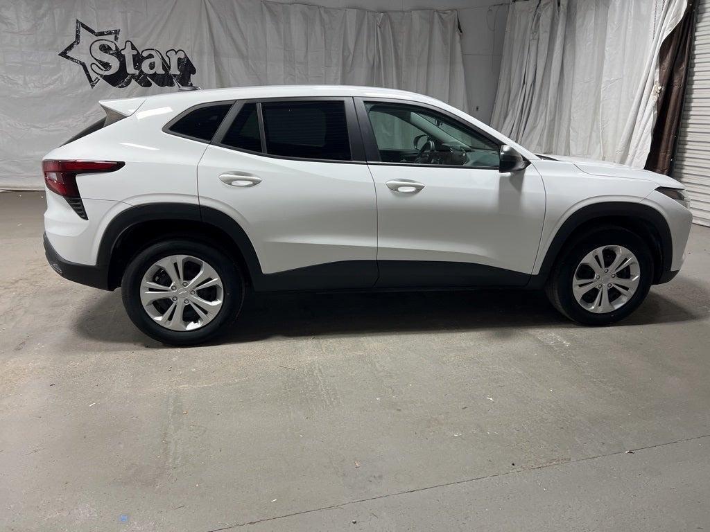 used 2024 Chevrolet Trax car, priced at $20,187
