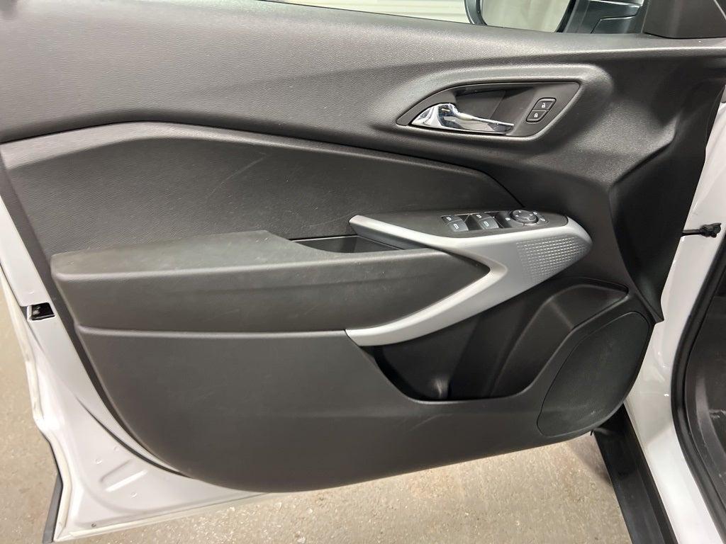 used 2024 Chevrolet Trax car, priced at $20,187