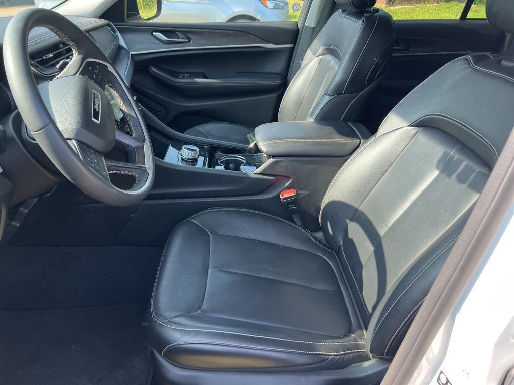 used 2023 Jeep Grand Cherokee car, priced at $31,580