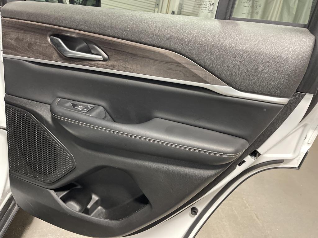 used 2023 Jeep Grand Cherokee car, priced at $32,600