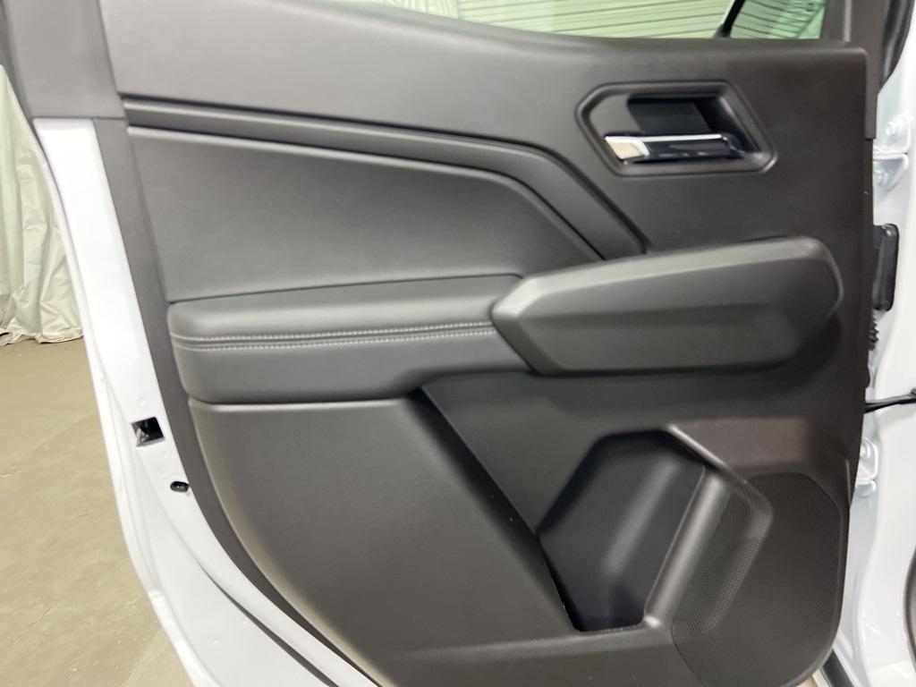 new 2025 Chevrolet Colorado car, priced at $41,665