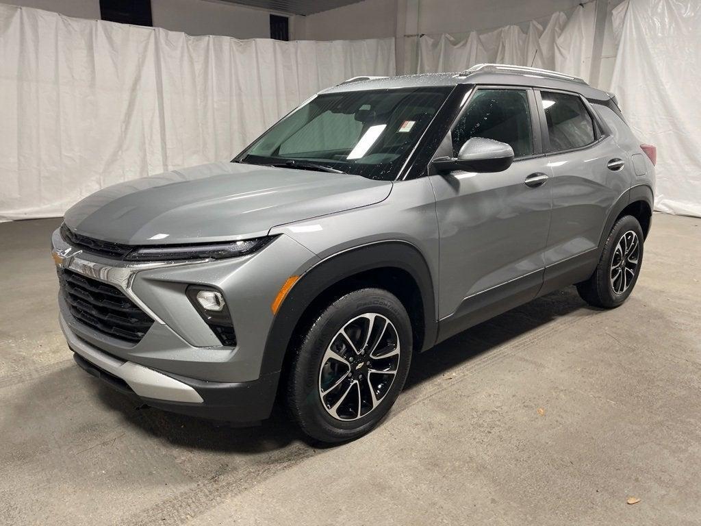 new 2025 Chevrolet TrailBlazer car, priced at $24,095