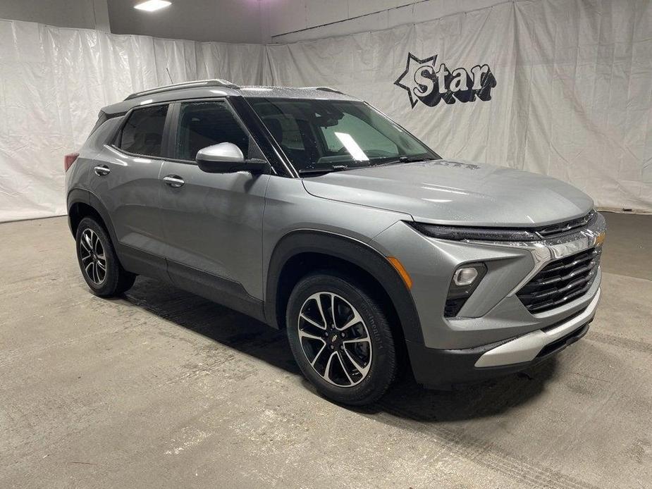 new 2025 Chevrolet TrailBlazer car, priced at $24,095