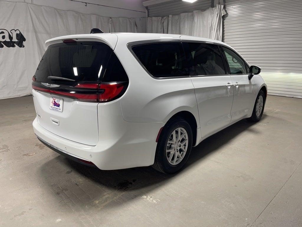 used 2023 Chrysler Pacifica car, priced at $23,680