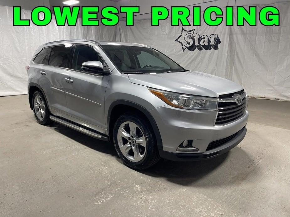 used 2016 Toyota Highlander car, priced at $19,600