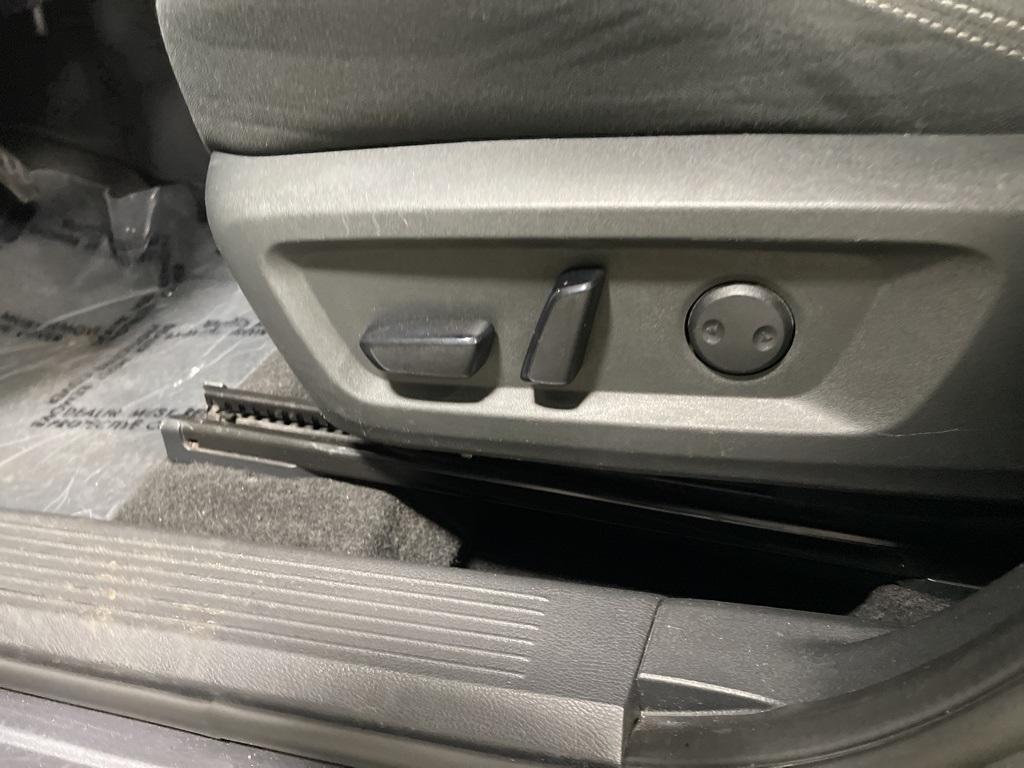 used 2021 Nissan Rogue car, priced at $19,898