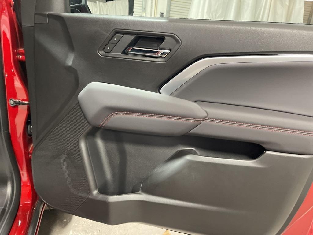 new 2025 Chevrolet Colorado car, priced at $50,035